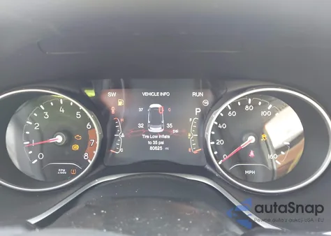 2019 Jeep Compass Altitude 4X4 z USA, uszkodzony, nr VIN 3C4NJDBB5KT593059